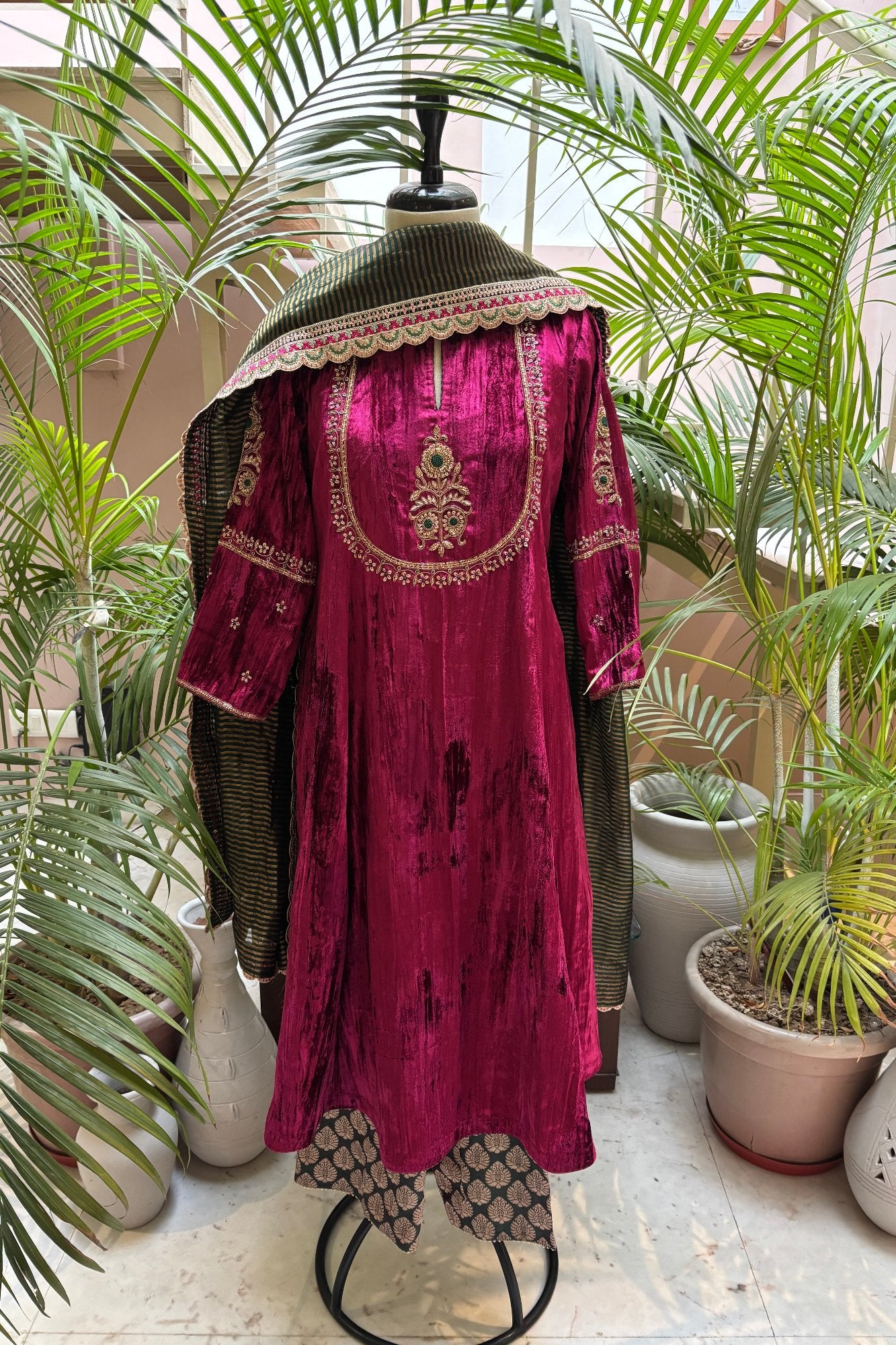 Ruby Pink Velvet Hand Embroidered Noor Kurta Set