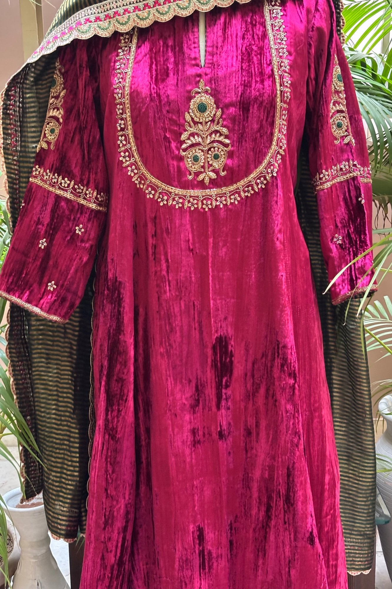 Ruby Pink Velvet Hand Embroidered Noor Kurta Set