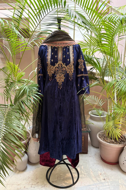 Royal Blue Velvet Kurta Set with Hand-Embroidered Yoke & Beaded Tassels