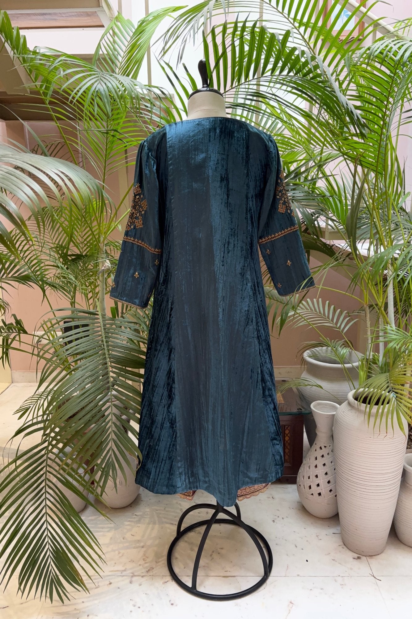 Turquoise Velvet Kurta Set with Hand-Embroidered Yoke & Beaded Tassels