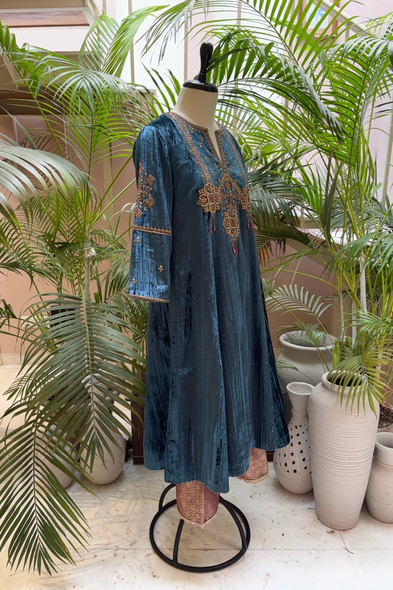 Turquoise Velvet Kurta Set with Hand-Embroidered Yoke & Beaded Tassels