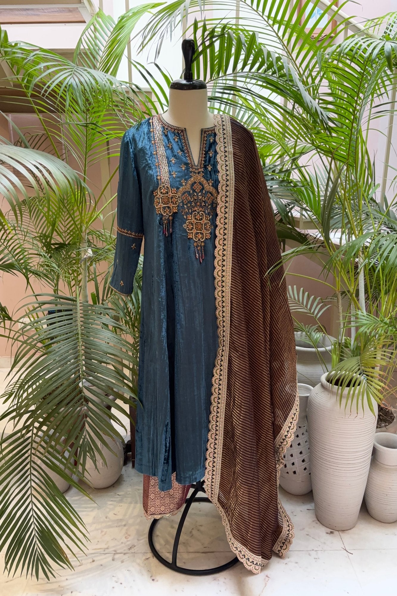 Turquoise Velvet Kurta Set with Hand-Embroidered Yoke & Beaded Tassels