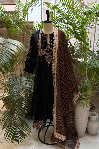 Black Velvet Kurta Set with Hand-Embroidered Yoke & Beaded Tassels