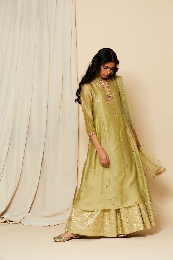 Embroidered Kurta with Flared inner