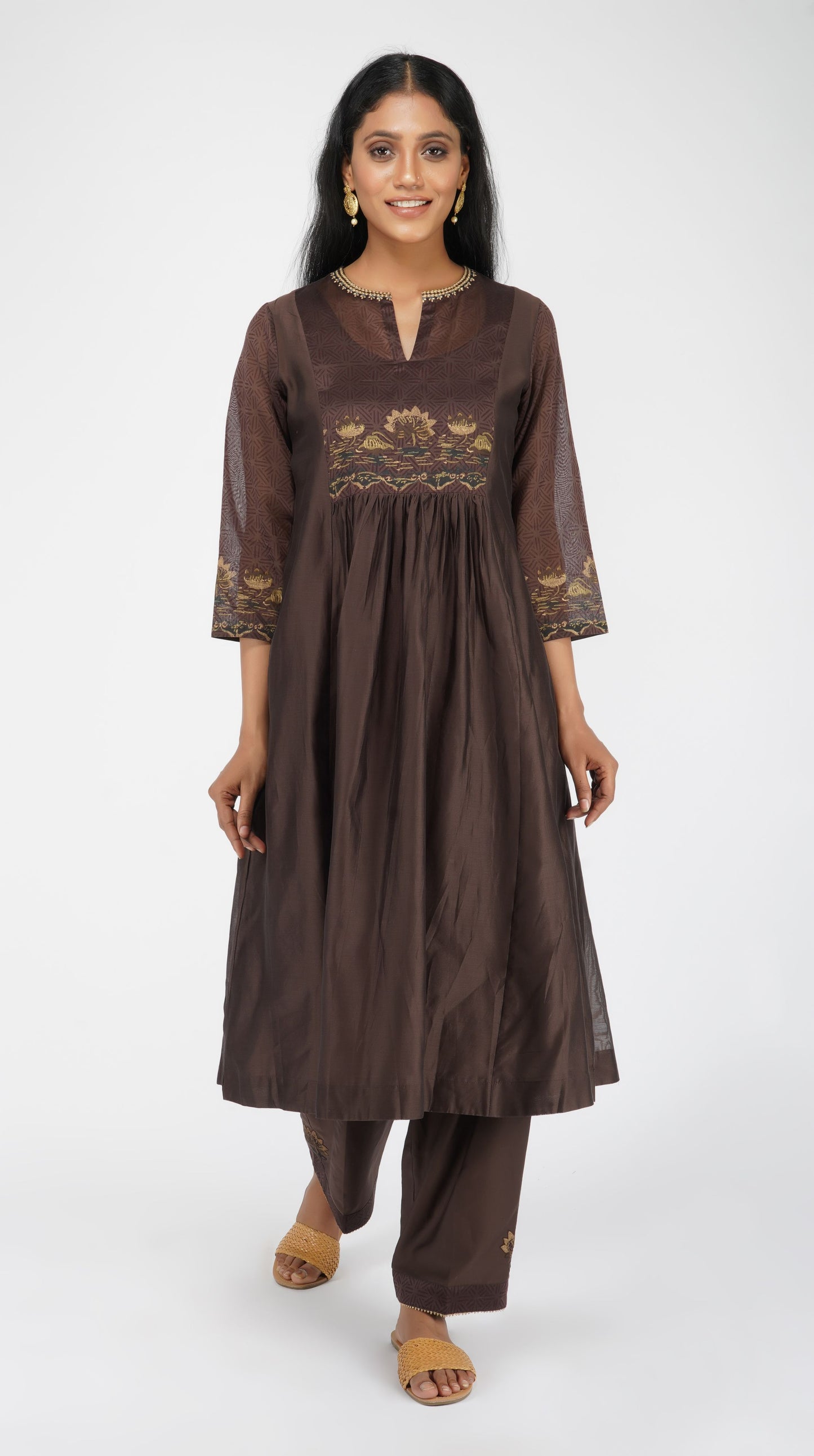 Chanderi Kurta with gathers with a lotus block print on the yoke.