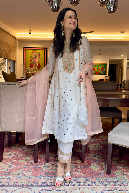 Off White Mirror Embroidered Kurta Set With Peach Accent