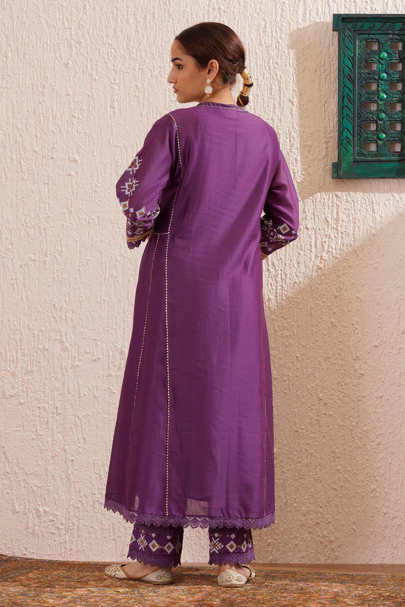 Block printed centre panel flared, side kali kurta set with lace detailing on pants and organza dupatta