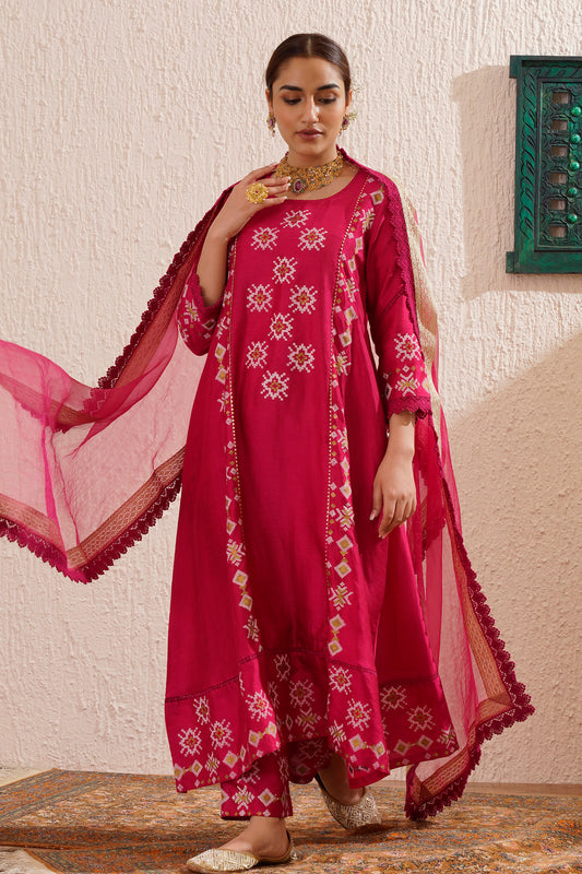 Magenta Block Printed Panelled Kurta set in Silk