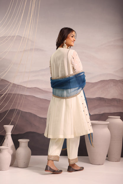 Off White Mirror Embroidered Kurta Set With Blue Accents