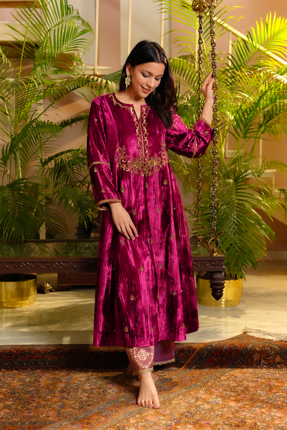 Ruby Pink Velvet Hand Embroidered Jhumar Kurta Set