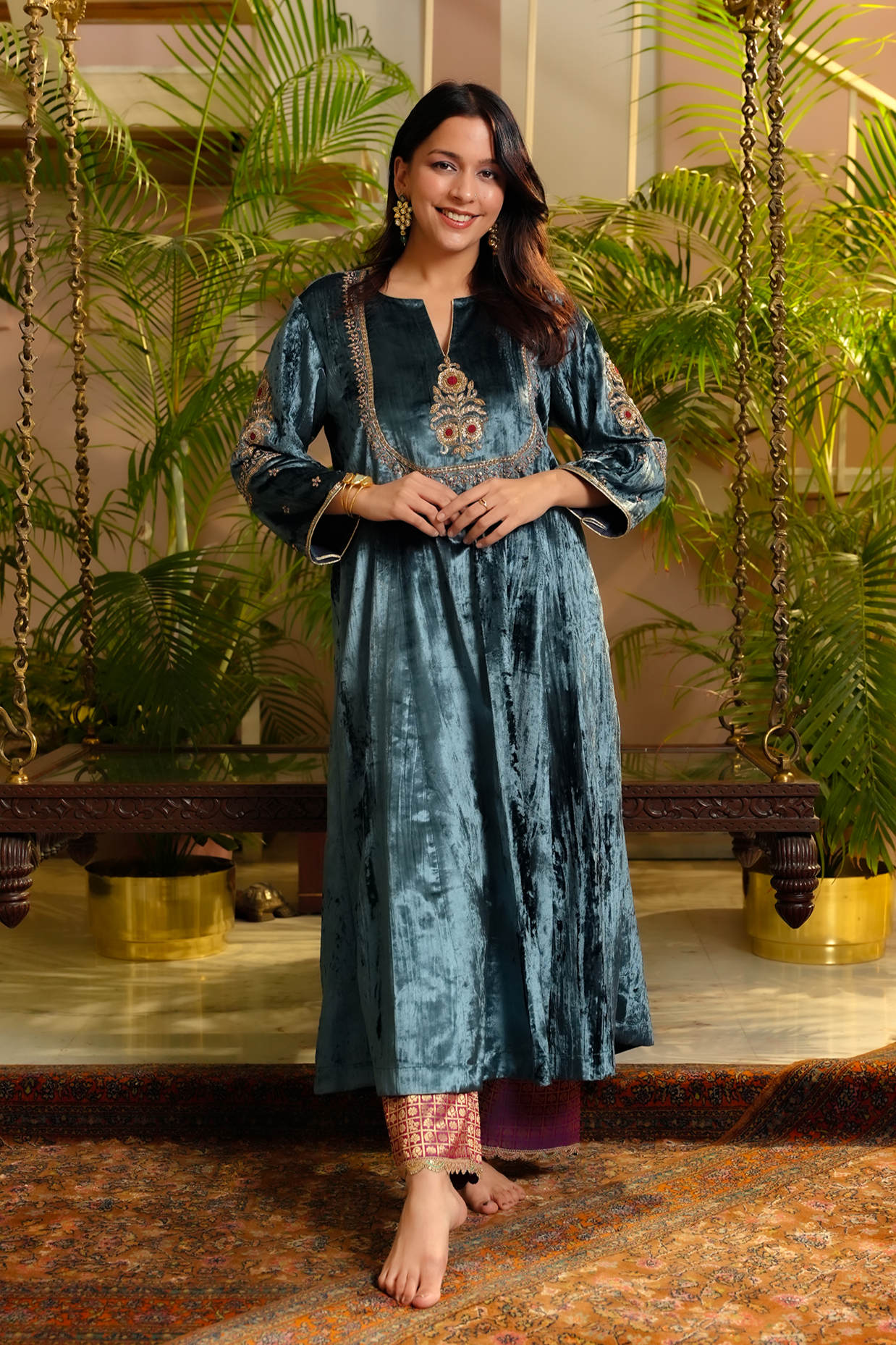 Turq Velvet Hand Embroidered Noor Kurta Set