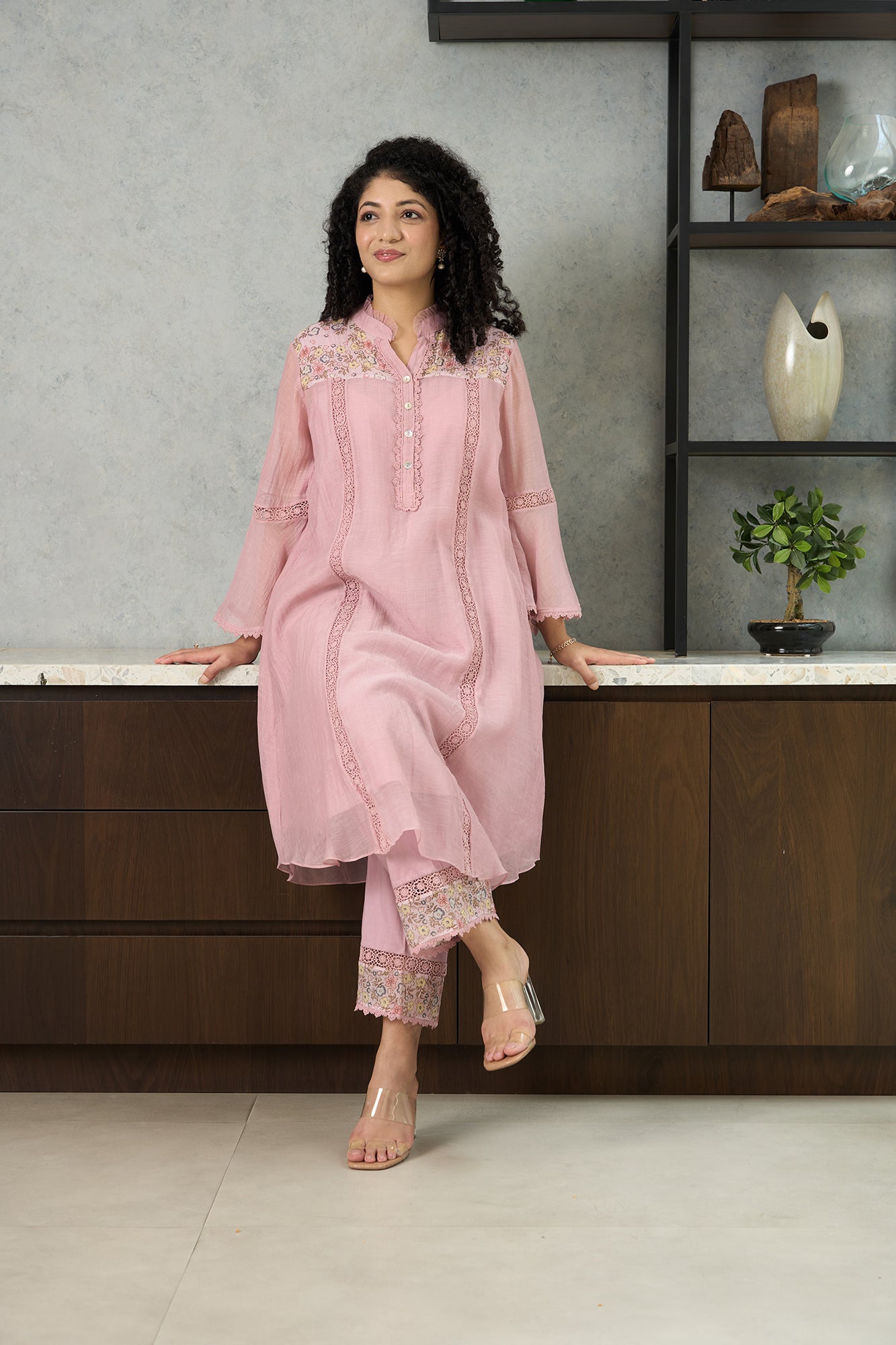 Pink Pero Chanderi Kurta Set with Floral Shoulder Yoke