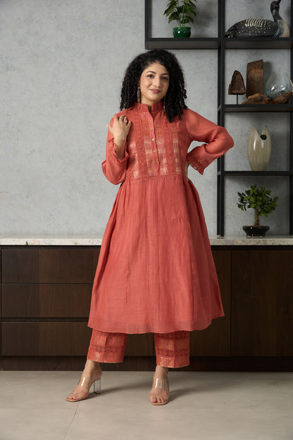 CORAL CHANDERI KURTA SET, WITH GOLD STRIPED TISSUE SIDE YOKES