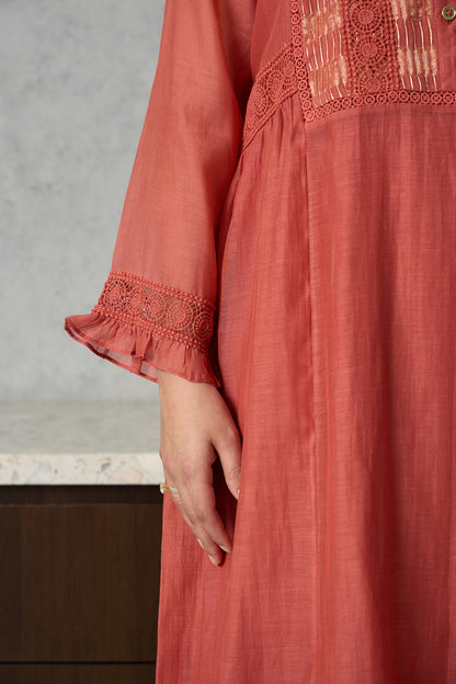 CORAL CHANDERI KURTA SET, WITH GOLD STRIPED TISSUE SIDE YOKES