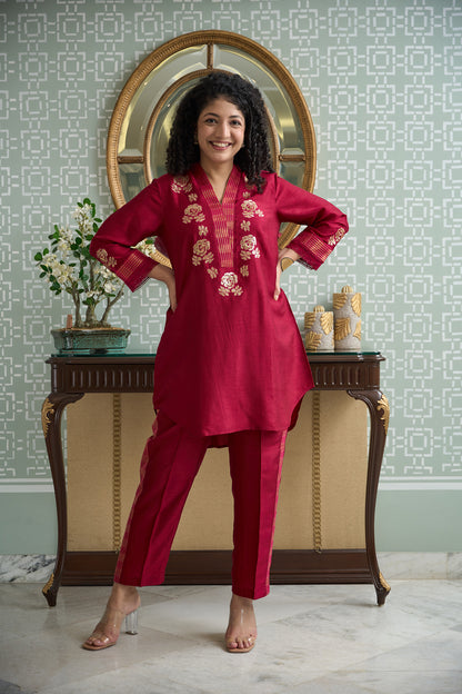 Deep Magenta Silk Rounded Set with Embroidered V-Neck