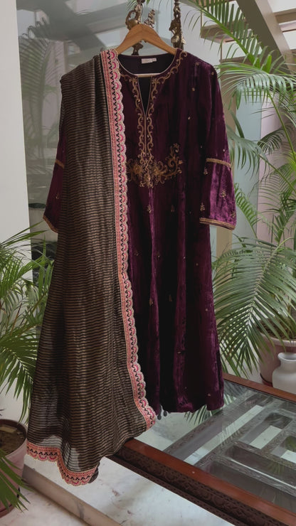 Wine Velvet Hand Embroidered Jhumar Kurta Set